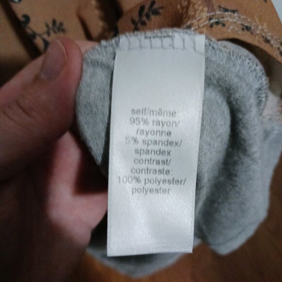 Maurices 3/4 Sleeve Top with Printed Front and Criss-Cross Back Women's Size S - Picture 4 of 4